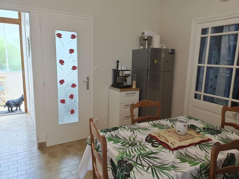 L'Escale Apartment บัวร์ ภายนอก รูปภาพ