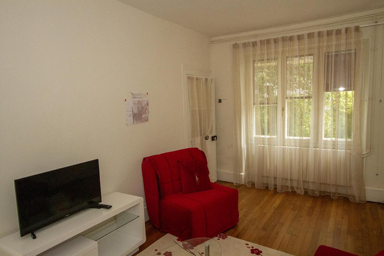 L'Escale Apartment บัวร์ ภายนอก รูปภาพ
